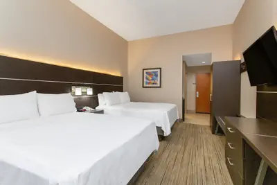 Photo 4 - Holiday Inn Express Hotel & Suites Silver Springs - Ocala by IHG