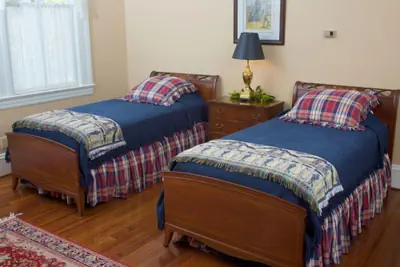 Photo 3 - Lookaway Inn