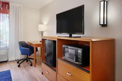 Photo 4 - Fairfield Inn & Suites by Marriott Hinesville Fort Stewart