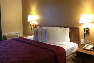 Photo 2 - Pacific Best Inn