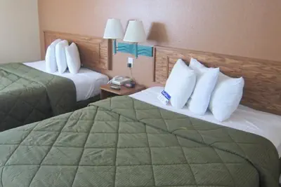 Photo 4 - Pacific Best Inn