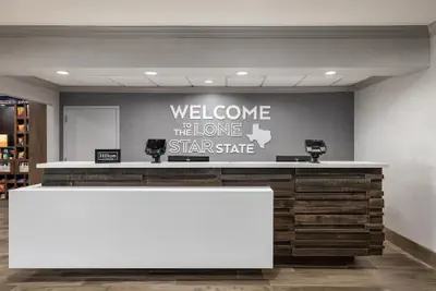 Photo 4 - Hampton Inn & Suites Galveston