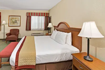 Photo 5 - Baymont by Wyndham Indianapolis