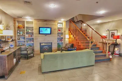 Photo 4 - Country Inn & Suites by Radisson, Chambersburg, PA