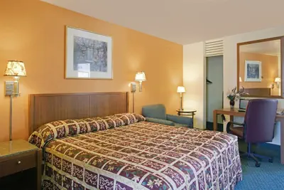 Photo 5 - Americas Best Value Inn Livermore
