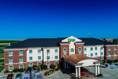 Photo 2 - Holiday Inn Express & Suites Pampa by IHG