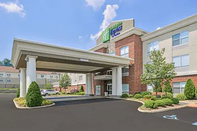 Photo 2 - Holiday Inn Express & Suites Parkersburg-Mineral Wells by IHG