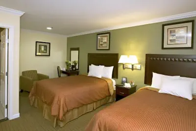 Photo 5 - North Bay Inn
