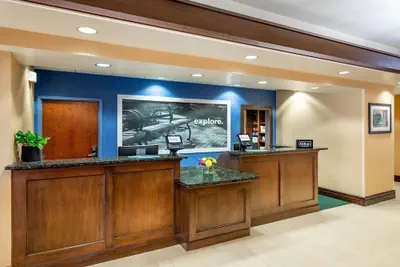 Photo 4 - Hampton Inn & Suites Sacramento-Elk Grove Laguna I-5