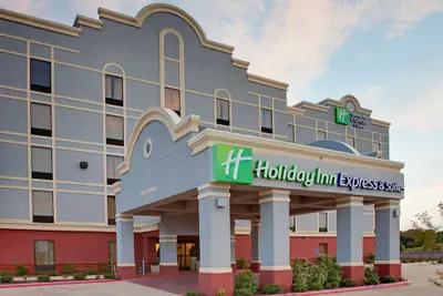 Photo 2 - Holiday Inn Express & Suites - Greenwood by IHG