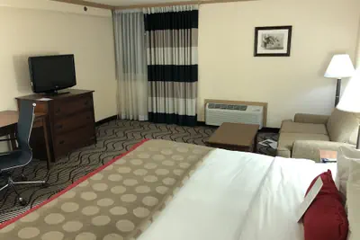 Photo 5 - Ramada by Wyndham Birmingham Airport