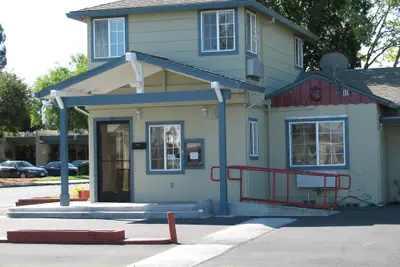 Photo 2 - North Bay Inn Santa Rosa