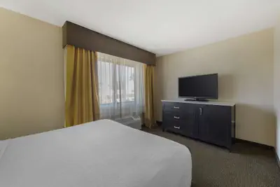 Photo 5 - Best Western Plus Country Inn & Suites
