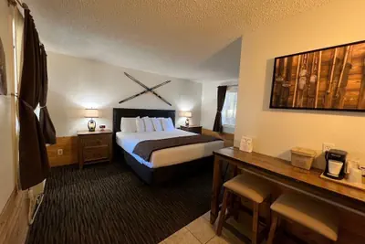 Photo 5 - Shasta Inn