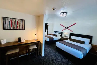 Photo 4 - Shasta Inn