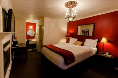 Photo 5 - Strawberry Valley Inn