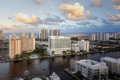 Photo 2 - Residence Inn by Marriott Fort Lauderdale Intracoastal/Il Lugano