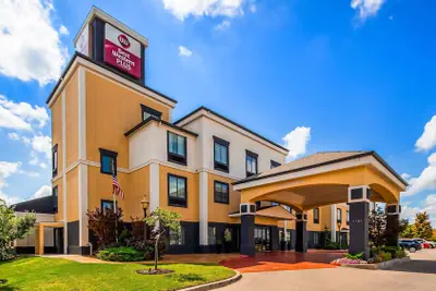 Photo 2 - Best Western Plus Barsana Hotel & Suites
