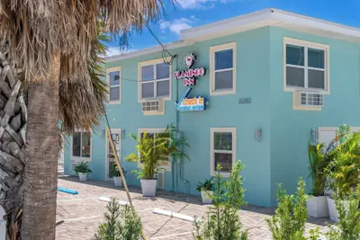 Photo 2 - Flamingo Inn
