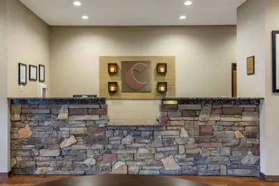 Photo 4 - Comfort Inn & Suites Blue Ridge