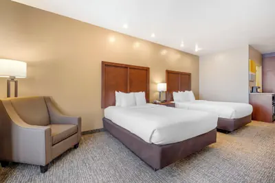 Photo 5 - Comfort Inn at Convention Center