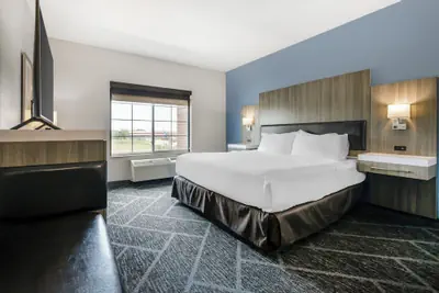 Photo 5 - Wyndham Garden Appleton