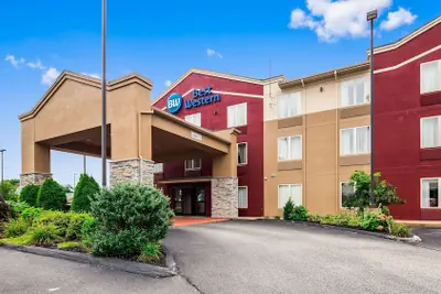 Photo 2 - Best Western Providence-Seekonk Inn