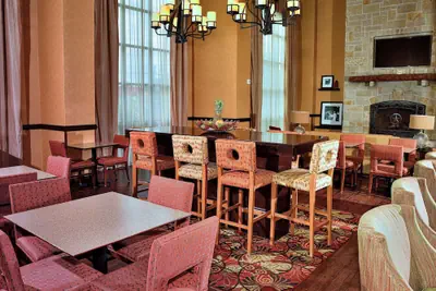 Photo 5 - Hampton Inn & Suites Fredericksburg