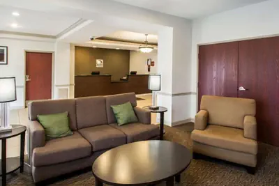 Photo 4 - Sleep Inn & Suites Palatka North