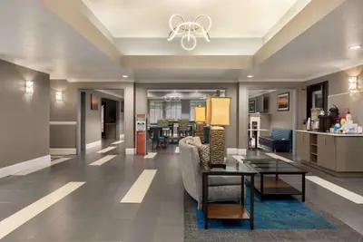 Photo 4 - La Quinta Inn & Suites by Wyndham Dublin