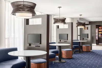 Photo 5 - Courtyard by Marriott Portland Airport