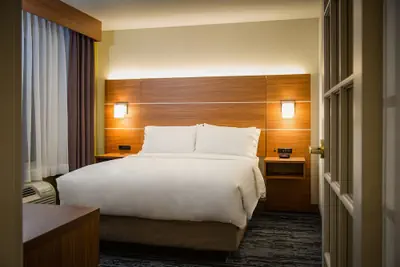 Photo 4 - Holiday Inn Express Hotel & Suites Wausau by IHG