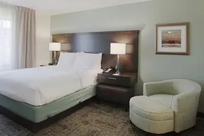 Photo 4 - Staybridge Suites Fayetteville/Univ Of Arkansas by IHG