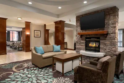 Photo 4 - Staybridge Suites San Antonio Downtown Conv Ctr by IHG