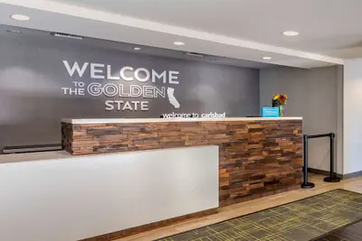 Photo 3 - Hampton Inn Carlsbad-North San Diego County