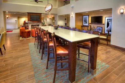 Photo 5 - Hampton Inn Suites Altus