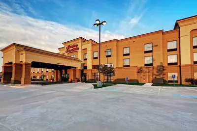 Photo 2 - Hampton Inn Suites Altus