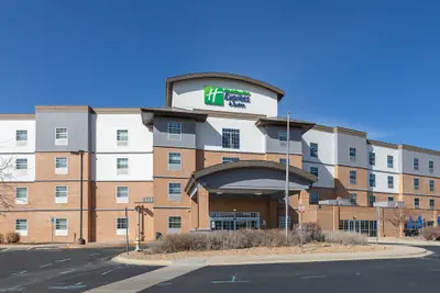Photo 2 - Holiday Inn Express & Suites Englewood Denver South by IHG