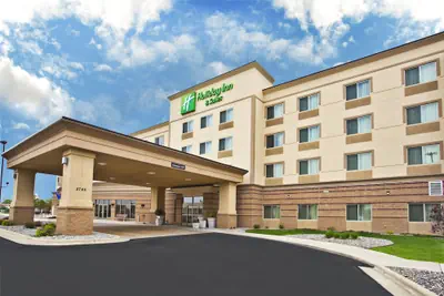 Photo 2 - Holiday Inn & Suites Green Bay Stadium by IHG