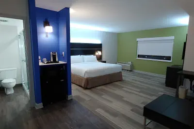 Photo 5 - Holiday Inn Express Rolling Meadows - Schaumburg Area by IHG