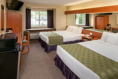 Photo 4 - Microtel Inn & Suites by Wyndham Beckley East