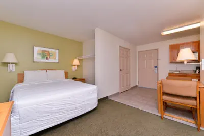 Photo 4 - Americas Best Value Inn & Suites Winnie