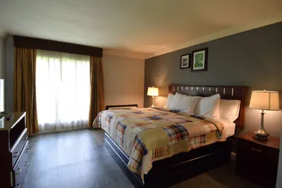 Photo 4 - Village Haven Inn & Extended Stay