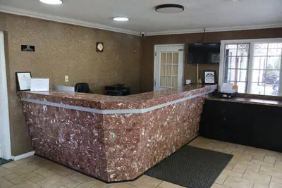 Photo 3 - Village Haven Inn & Extended Stay
