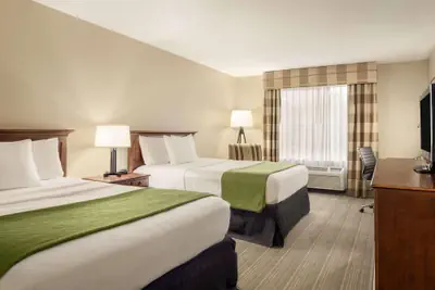 Photo 3 - Country Inn & Suites by Radisson, Lima