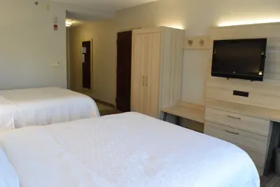 Photo 4 - Holiday Inn Express & Suites Rochester Webster by IHG