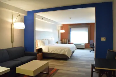 Photo 5 - Holiday Inn Express & Suites Rochester Webster by IHG