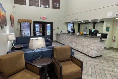 Photo 3 - Quality Inn & Suites Goodyear - Phoenix West