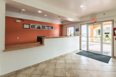 Photo 3 - Motel 6 Alvarado, TX