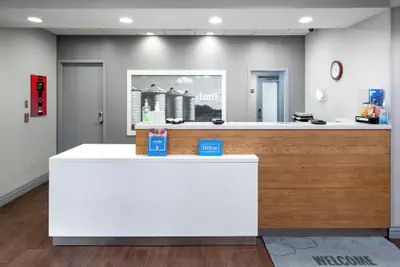 Photo 4 - Hampton Inn Omaha West-Lakeside